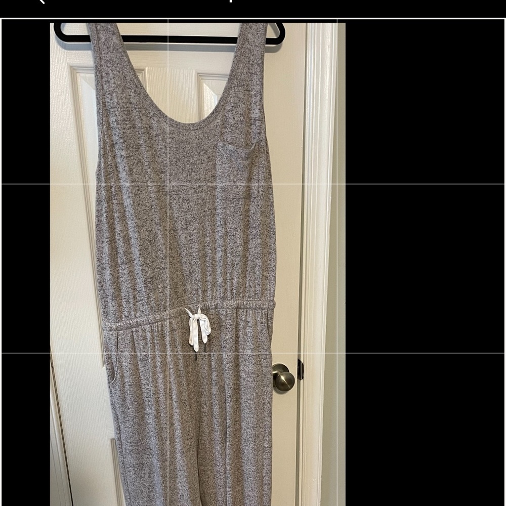 Sleeveless jumpsuit